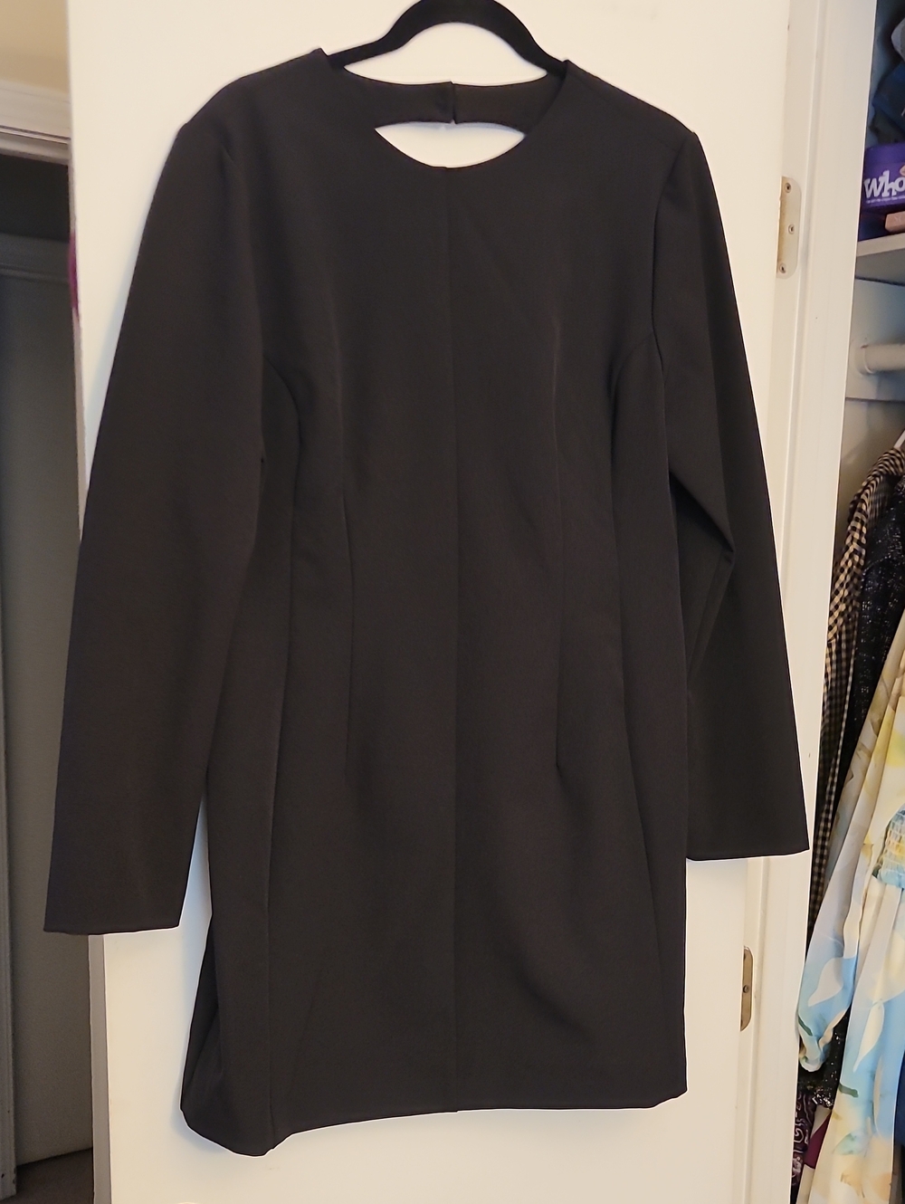 H&M Black Long Sleeve Shift Dress with Keyhole
